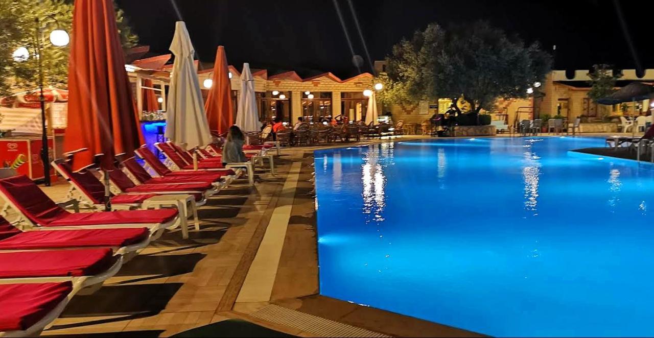 Alize Resort Hotel Yenifoca Eksteriør bilde